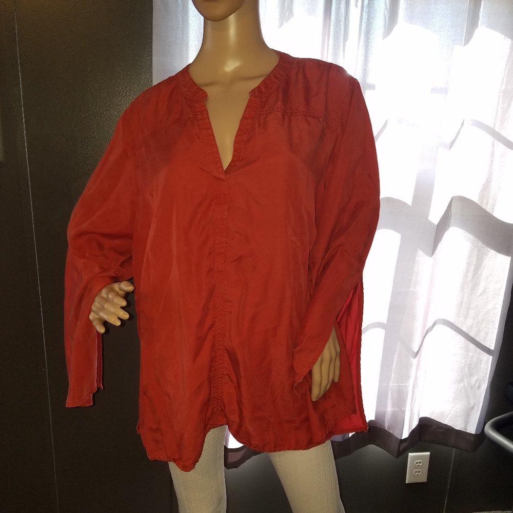 Cato long split sleeved top Size 22/24W